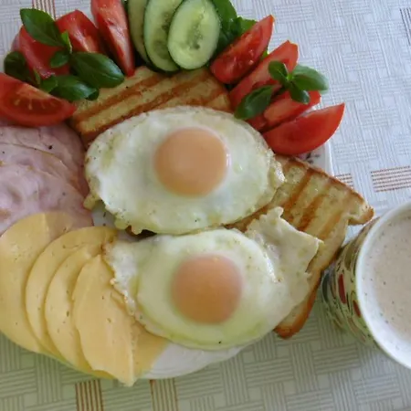 Stas -przy Szkole Nr 3 W Skawie * Skawa